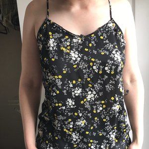 Floral Princess Vera Wang tank top w/ lace